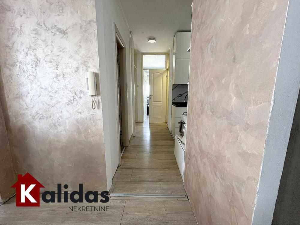 Slika 8 - Stan,NOVI SAD,LIMAN 2,kv: 71, € 221450, ID: 1008331