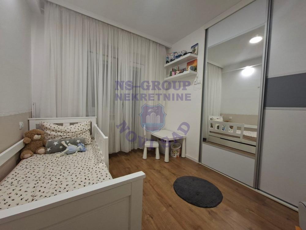 Slika 5 - Dvoiposoban 53m2 Železnička stanica - 560342