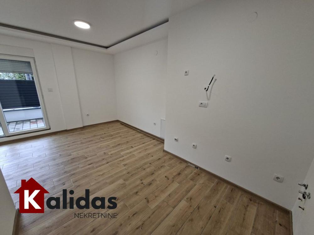 Slika 2 - Stan,NOVI SAD,TELEP,kv: 23, € 66840, ID: 1008383