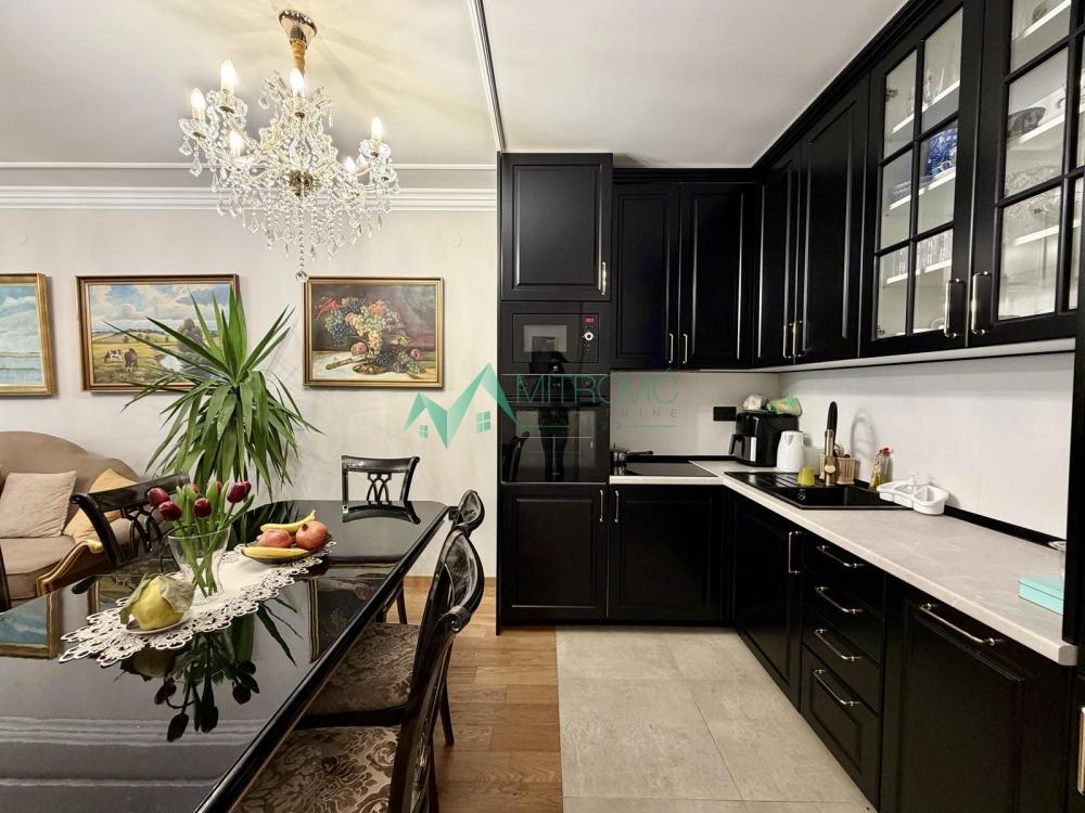 Slika 9 - Kompletno opremljen stan (72m2) u ekskluzivnom kompleksu na Sajmu 