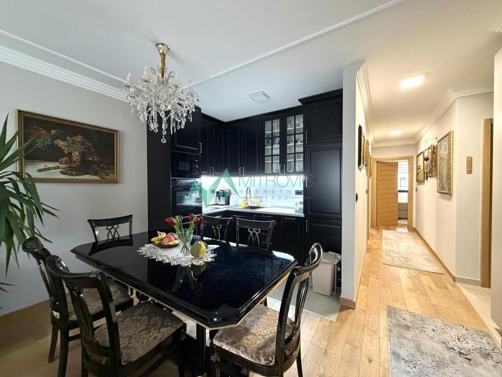 Slika 7 - Kompletno opremljen stan (72m2) u ekskluzivnom kompleksu na Sajmu 