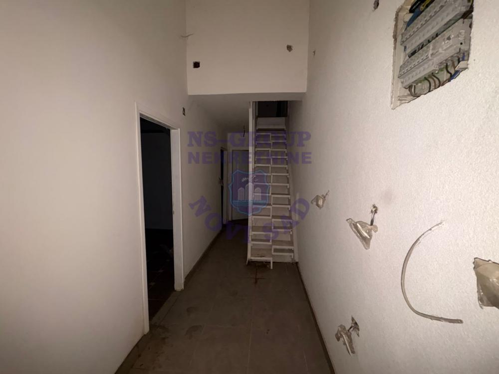 Slika 5 - Š: 560294 Trosoban na Telepu!