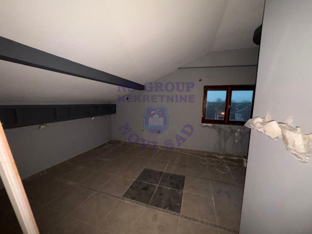 Slika 2 - Š: 560294 Trosoban na Telepu!