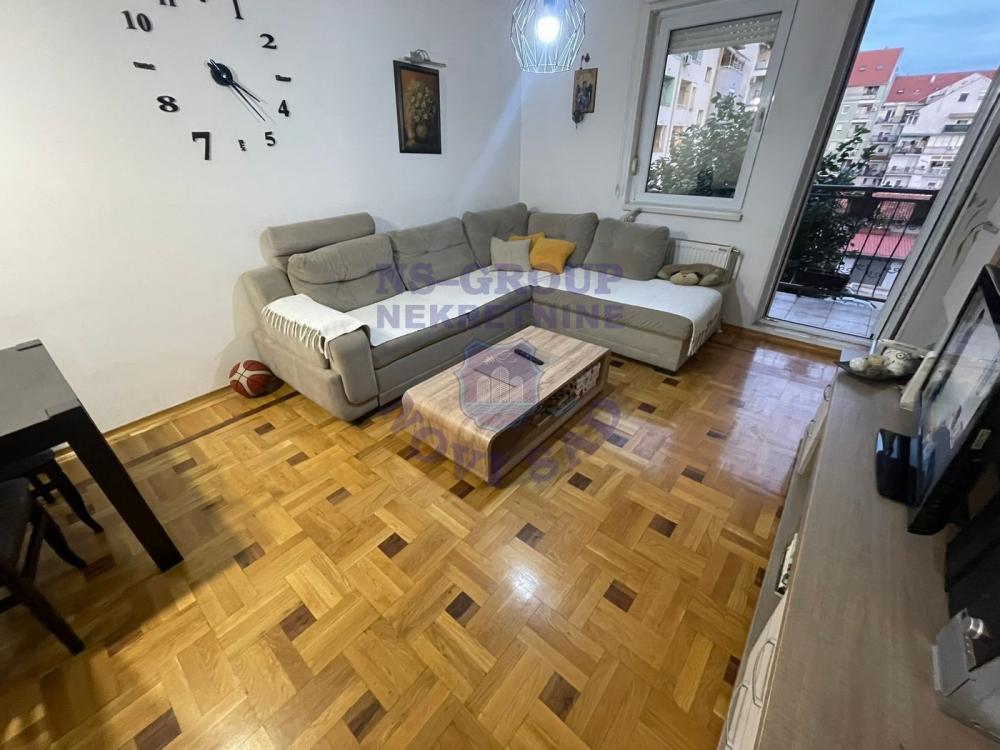 Slika 2 - 558365-Dvoiposoban-Nova Detelinara