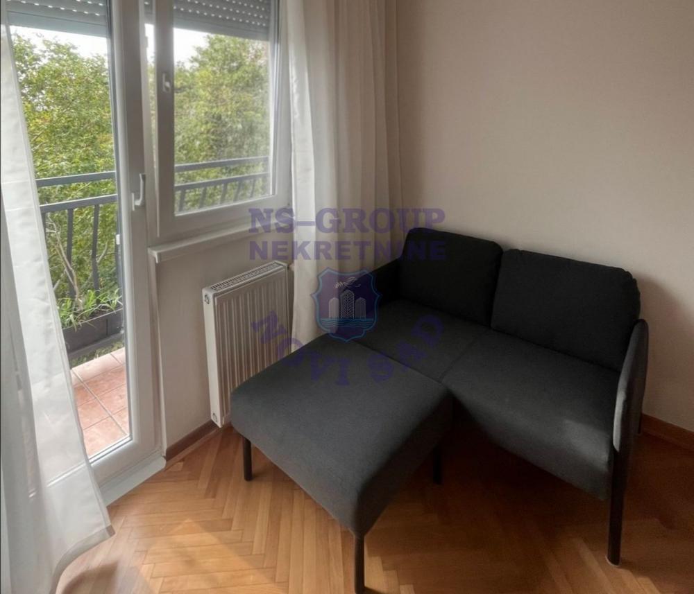 Slika 3 - 560417-Jednoiposoban stan na Satelitu!