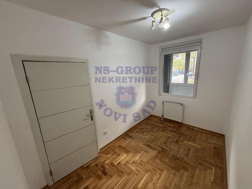 Slika 5 - 559146-Jednoiposoban-26m2-Zeleznicka stanica