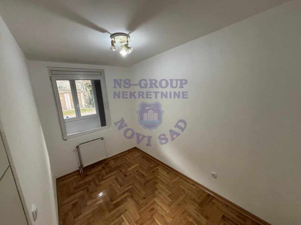 Slika 6 - 559146-Jednoiposoban-26m2-Zeleznicka stanica