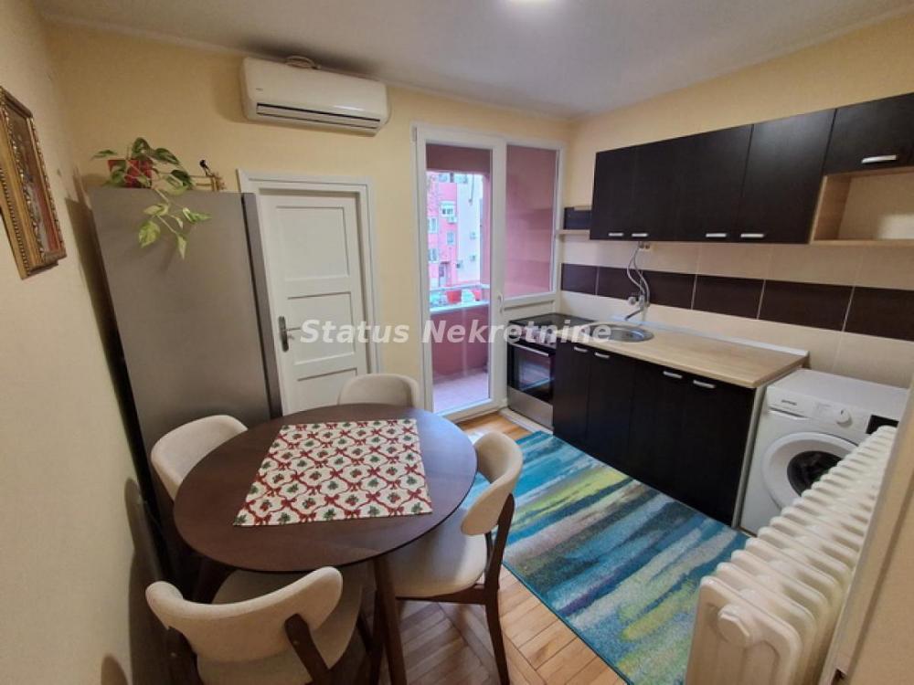 Glavna slika -Satelit-Lepo sređen Jednosoban stan 33 m2 kod Satelitske pijace-065/385 8880