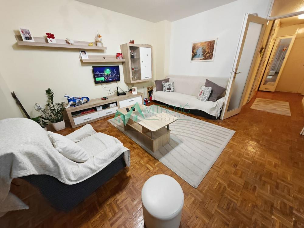 Slika 1 - Bistrica, 72m2. Dvoiposoban stan. Povoljno !