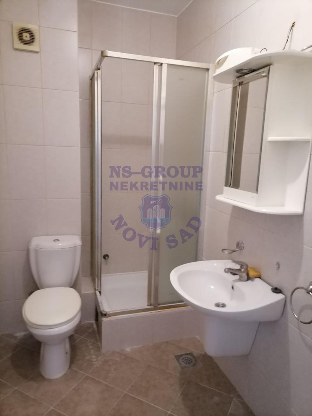 Slika 0 - Jednoiposoban, 39m2, Detelinara Novi Sad, sa terasom