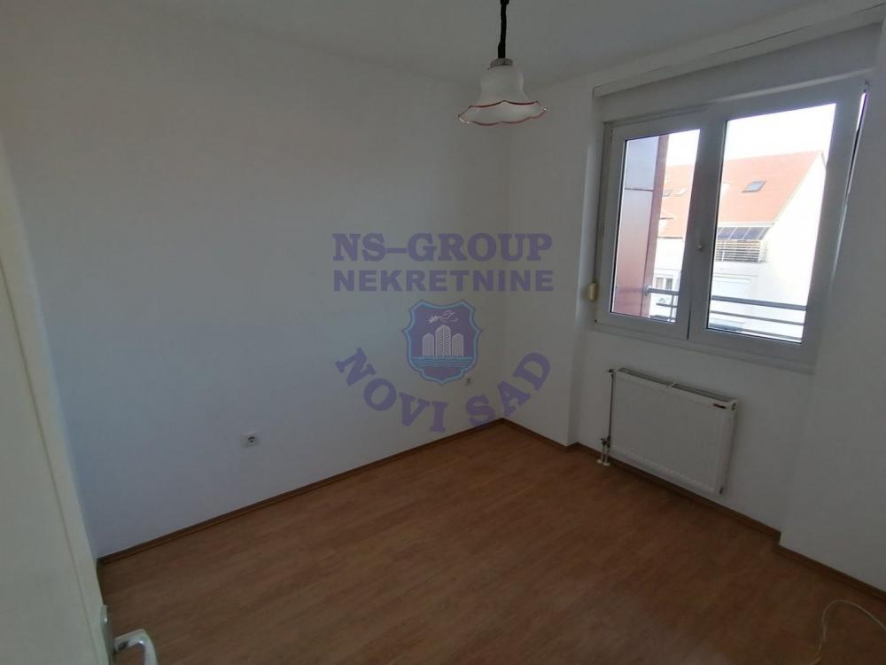 Slika 5 - Jednoiposoban, 39m2, Detelinara Novi Sad, sa terasom