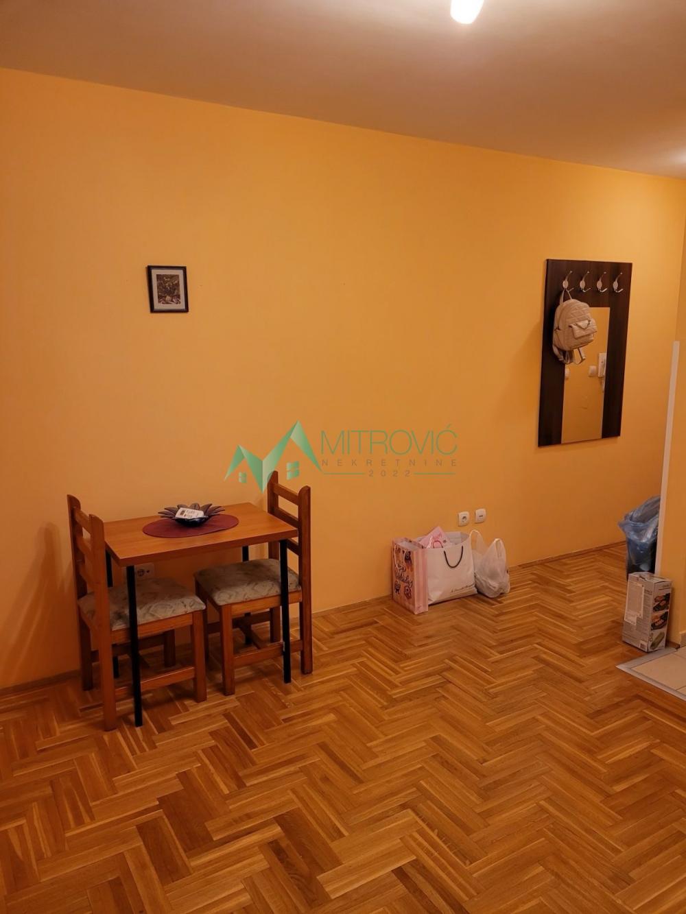 Slika 8 - J.Hranilovića, parking u dvorištu, kredit za mlade 