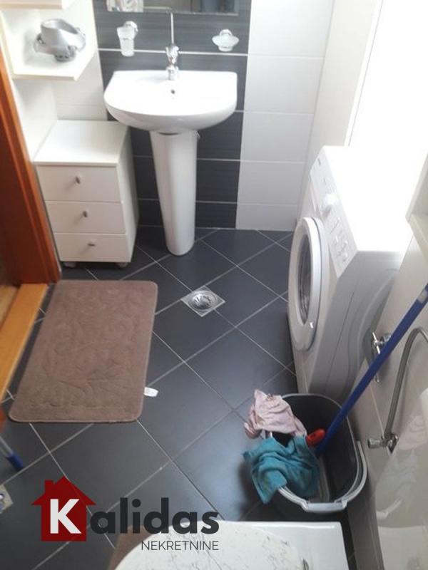 Slika 3 - Stan,NOVI SAD,GRBAVICA,kv: 37, € 120000, ID: 1008240