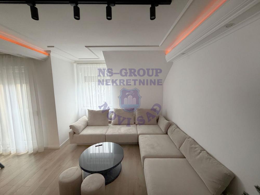 Glavna slika -Š: 560442 Trosoban duplex na Bulevaru!