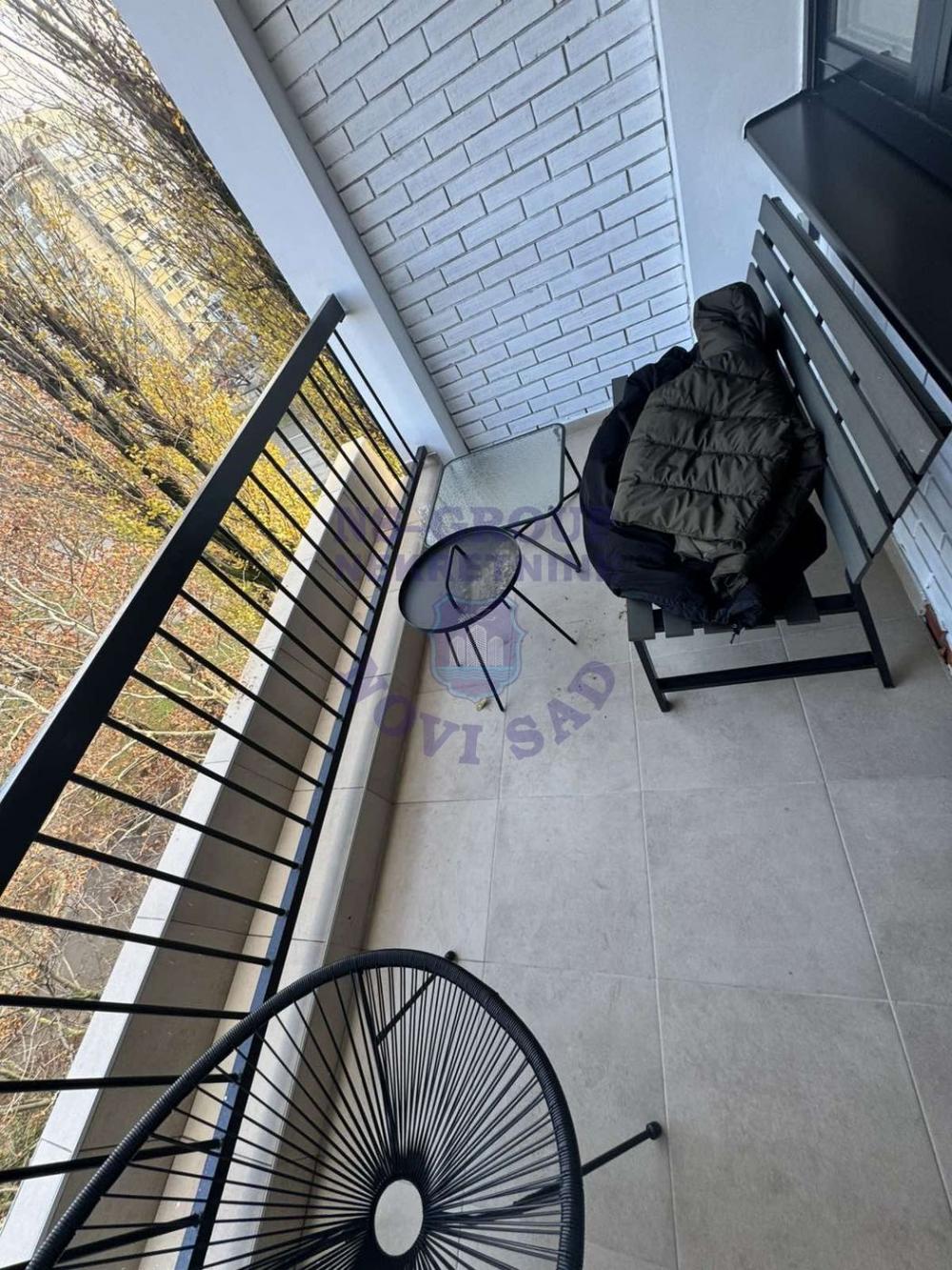 Slika 6 - Š:560434 Fantastičan dvoiposoban na Novom Naselju!