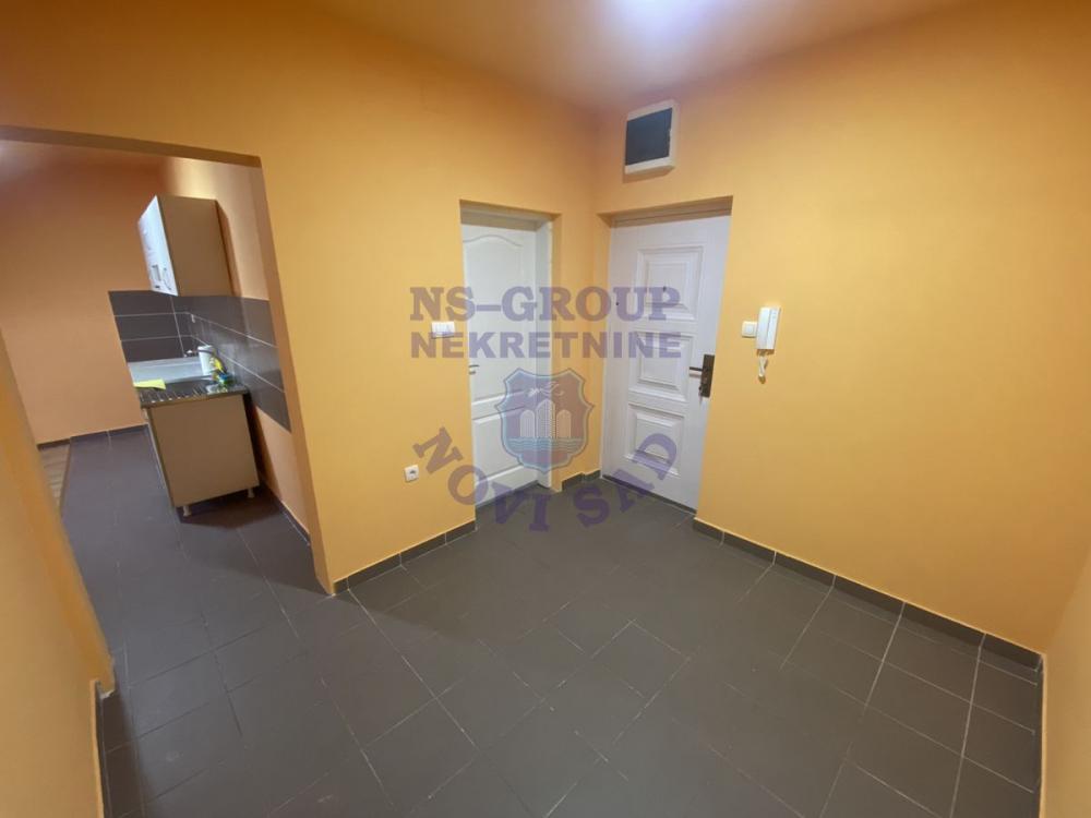 Slika 3 - Jednoiposoban, 32m2, Klisa Novi Sad