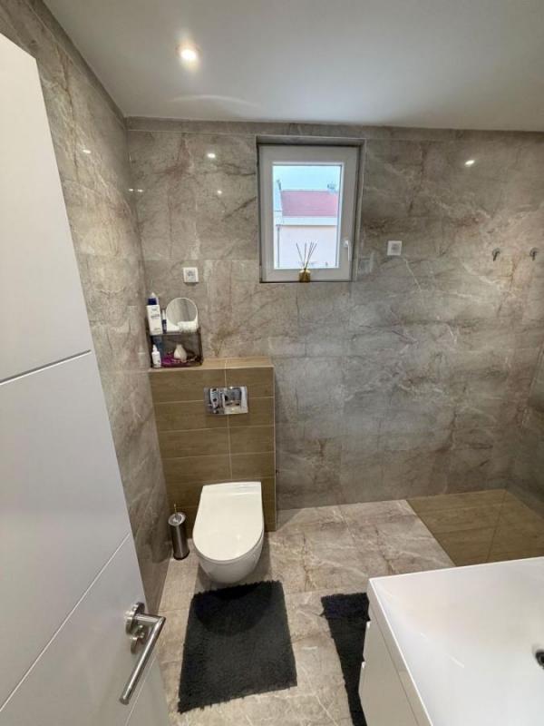 Slika 11 - Renoviran dvoiposoban dupleks Rotkvarija