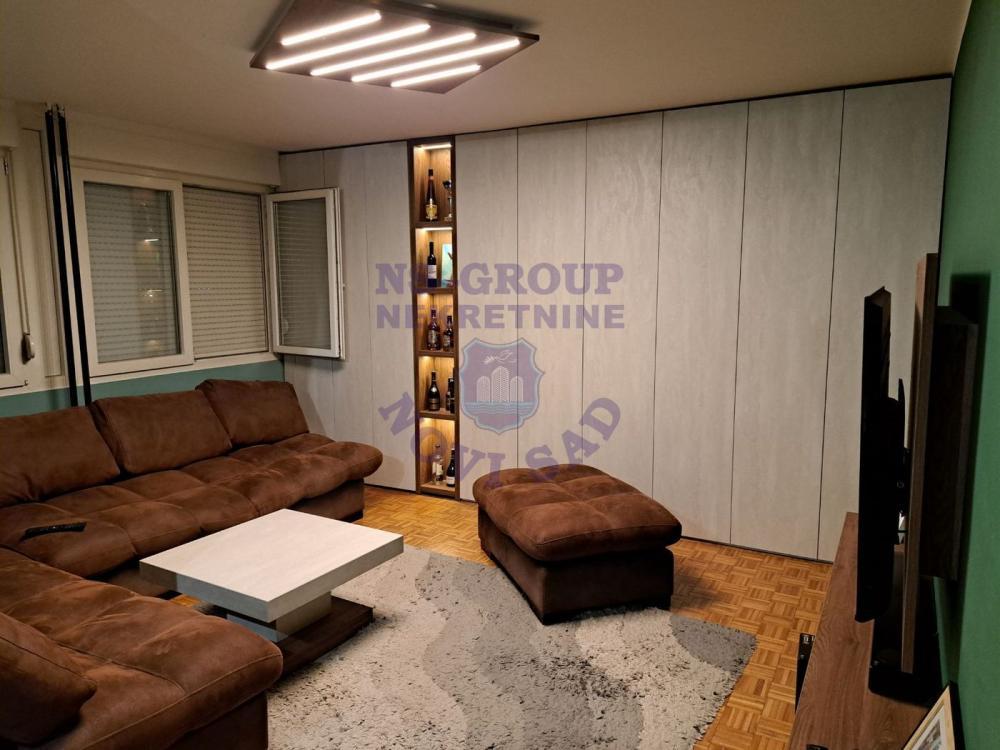 Glavna slika -Odlican trosoban stan na Novom Naselju