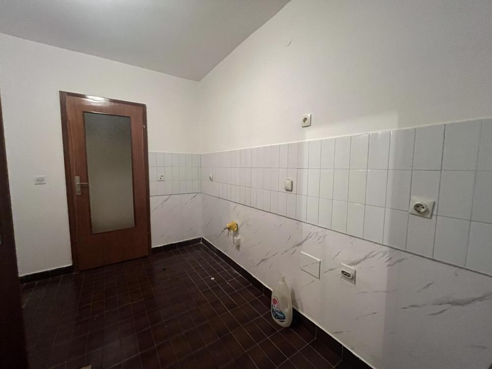 Slika 2 - Trosoban stan - Bulevar patrijarha Pavla - gratis terasa