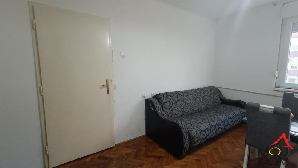 Slika 2 - Stan,NOVI SAD,STANICA,kv: 30, € 87550, ID: 1031275