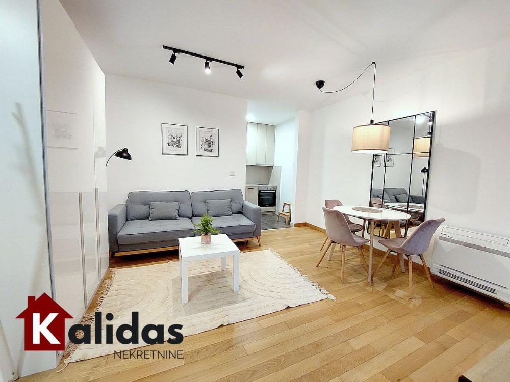 Slika 2 - Stan,NOVI SAD,GRBAVICA,kv: 39, € 159650, ID: 1008388