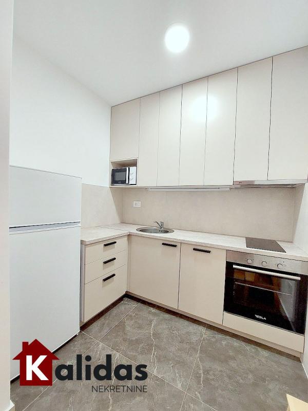 Slika 8 - Stan,NOVI SAD,GRBAVICA,kv: 39, € 159650, ID: 1008388