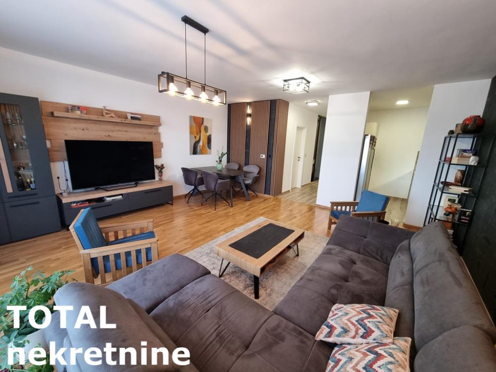 Slika 6 - Stan,PETROVARADIN,PETROVARADIN,kv: 98.00, € 233000, ID: 1101936