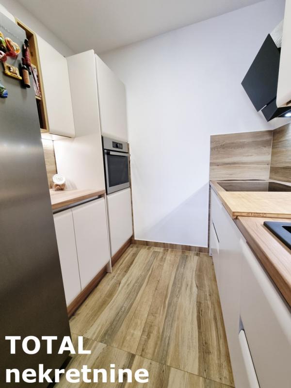 Slika 9 - Stan,PETROVARADIN,PETROVARADIN,kv: 98.00, € 233000, ID: 1101936