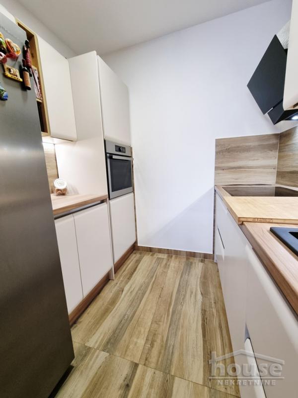 Slika 10 - Stan,PETROVARADIN,PETROVARADIN,kv: 98.00, € 233000, ID: 1065088