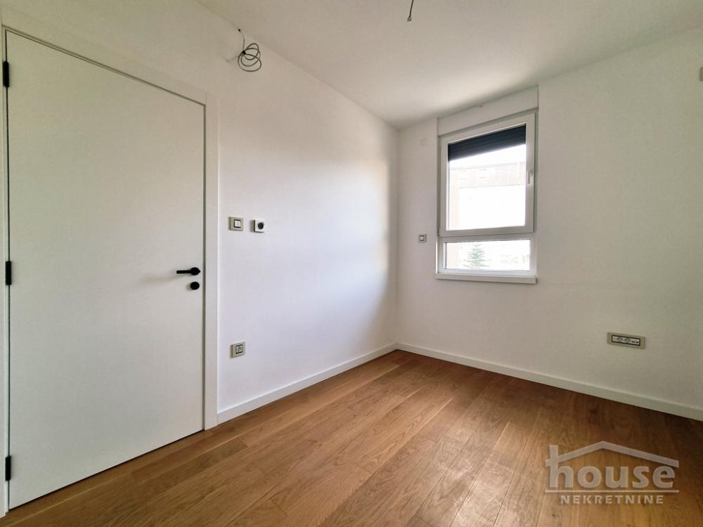 Slika 10 - Stan,NOVI SAD,CENTAR,kv: 82.00, € 238600, ID: 1065090