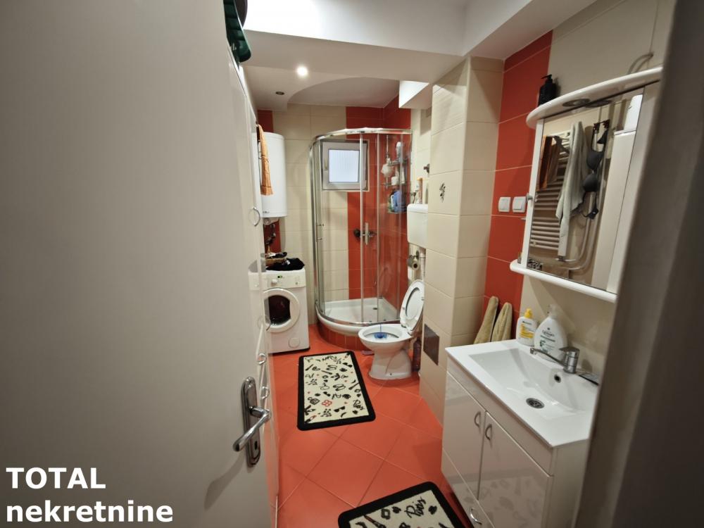 Slika 9 - Stan,NOVI SAD,LIMAN 2,kv: 70.00, € 250000, ID: 1101929