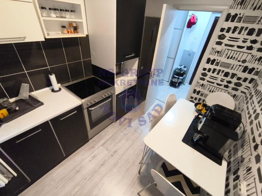 Slika 8 - Dvosoban, 55m2, Sajmište Novi Sad, sa terasom, ima lift