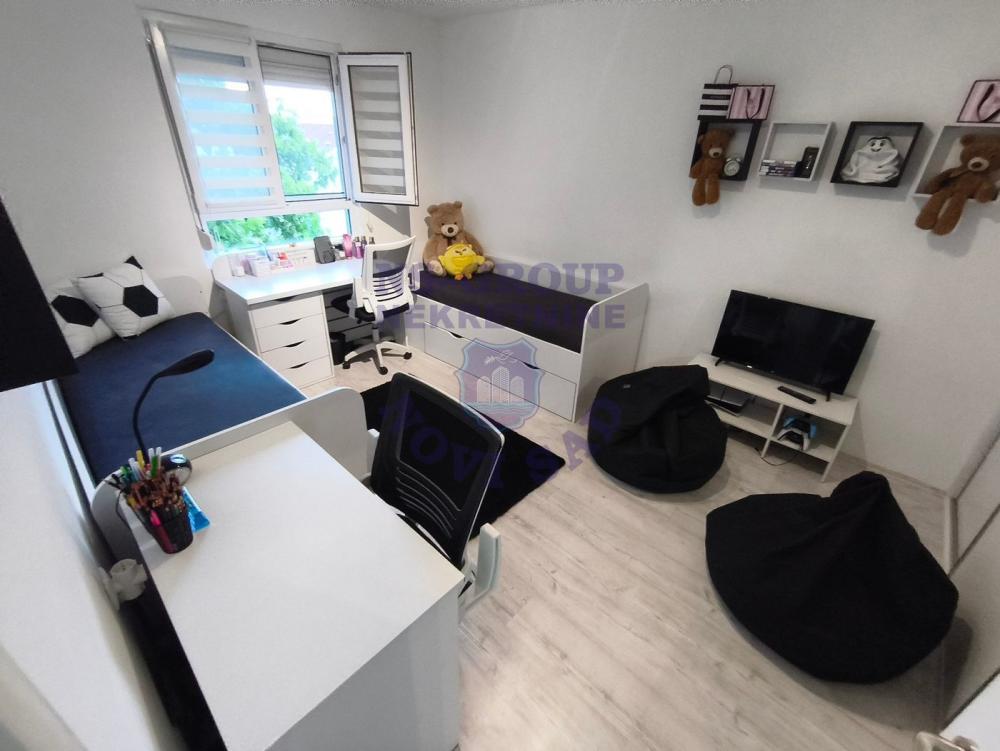 Slika 6 - Dvosoban, 55m2, Sajmište Novi Sad, sa terasom, ima lift