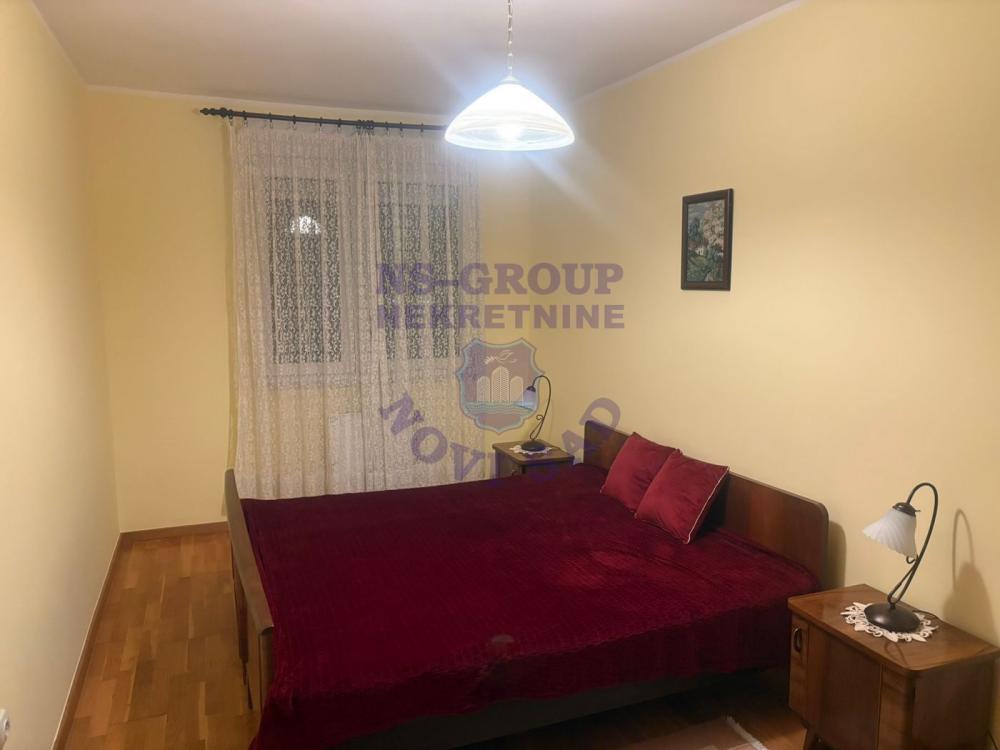 Slika 5 - Trosoban, 74m2, Liman 4 Novi Sad, sa terasom, ima lift