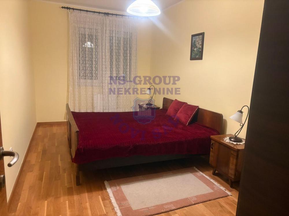 Slika 7 - Trosoban, 74m2, Liman 4 Novi Sad, sa terasom, ima lift