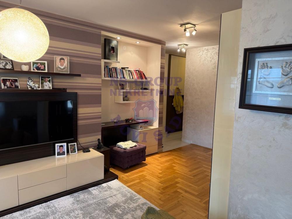 Slika 4 - Trosoban stan na Grbavici 