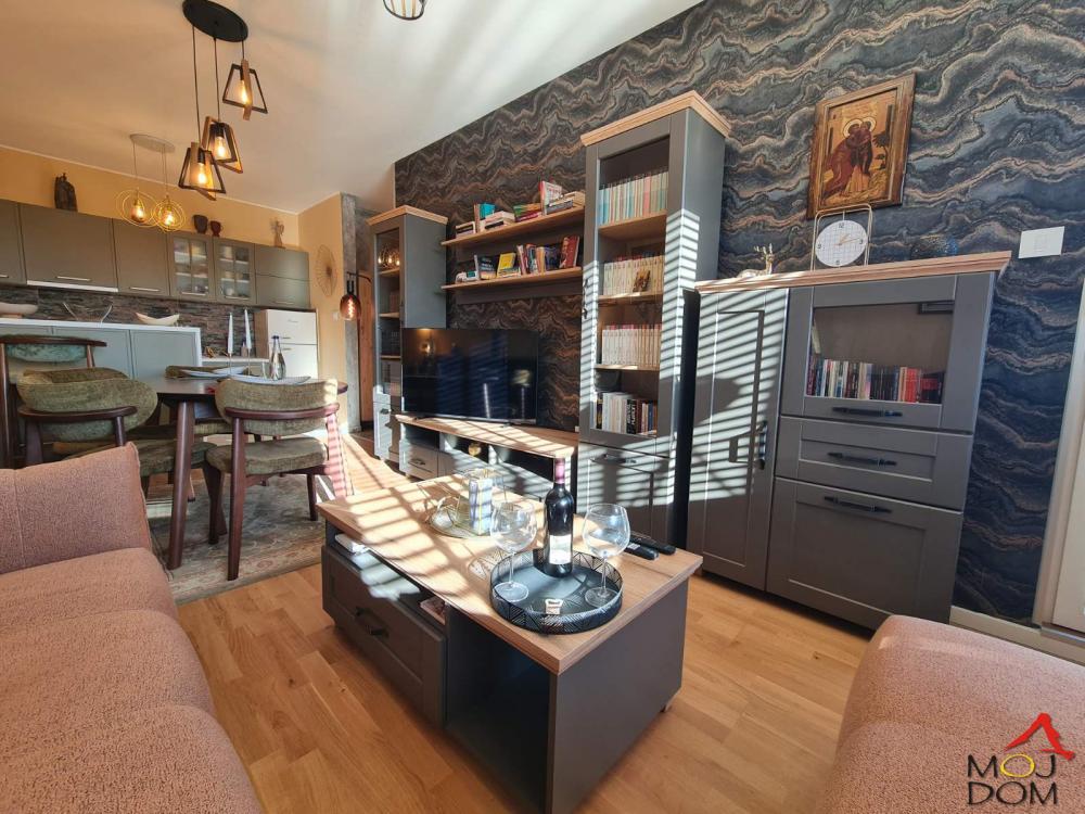 Slika 4 - Stan,NOVI SAD,SOMBORSKI BULEVAR,kv: 59, € 184500, ID: 1031535