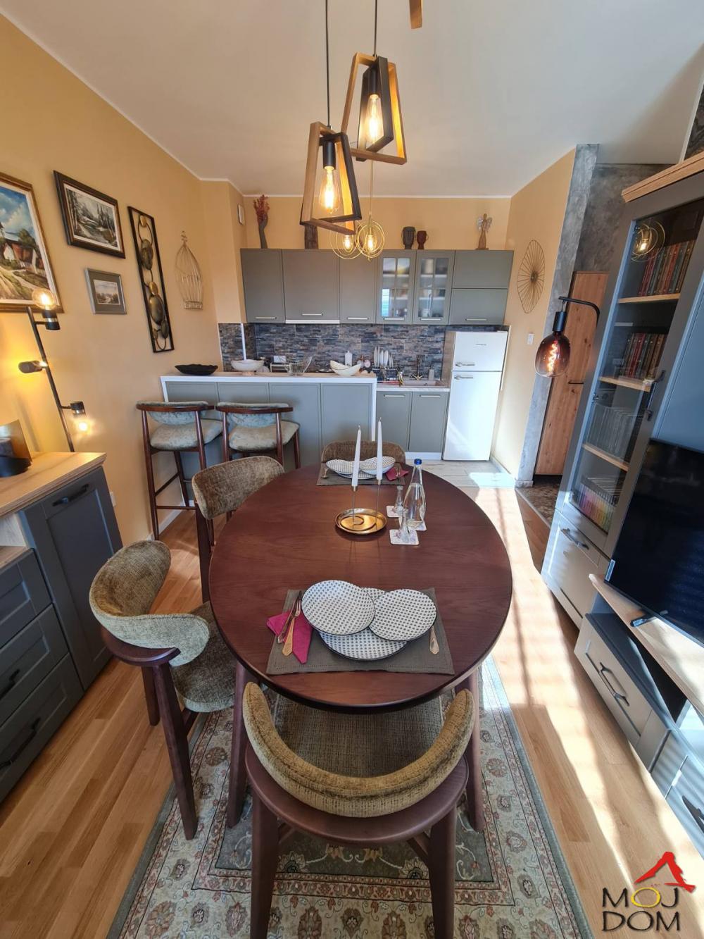 Slika 6 - Stan,NOVI SAD,SOMBORSKI BULEVAR,kv: 59, € 184500, ID: 1031535