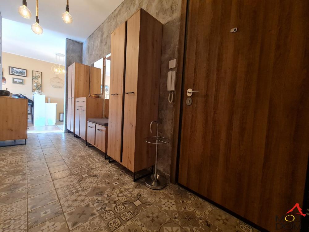 Slika 10 - Stan,NOVI SAD,SOMBORSKI BULEVAR,kv: 59, € 184500, ID: 1031535