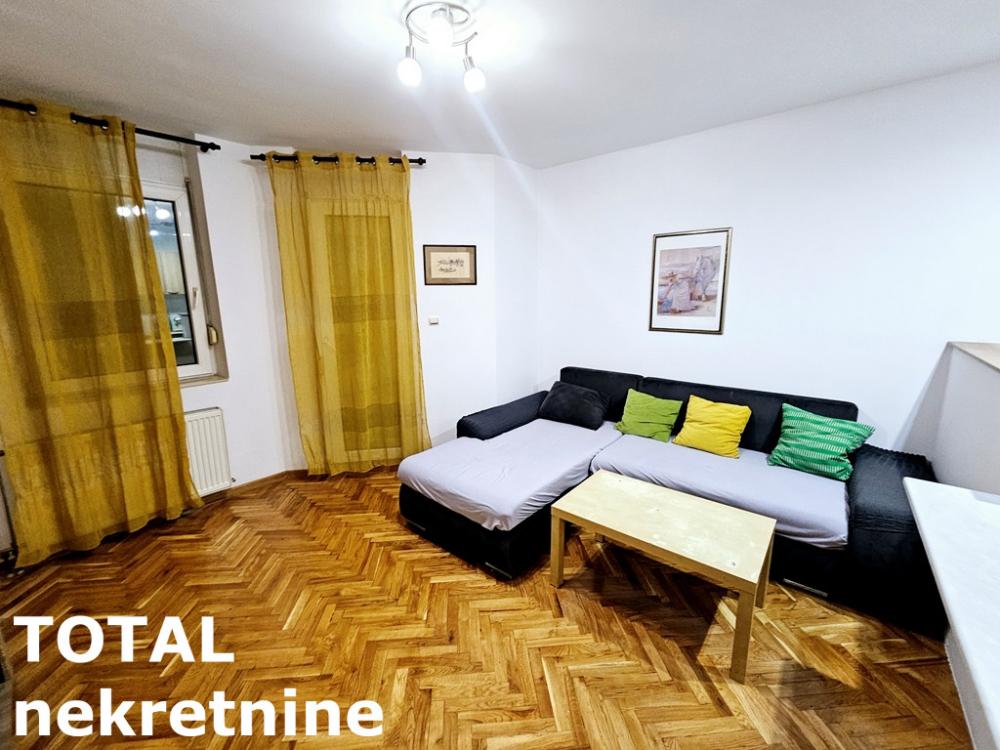 Slika 2 - Stan,NOVI SAD,CENTAR,kv: 26.00, € 85000, ID: 1101713