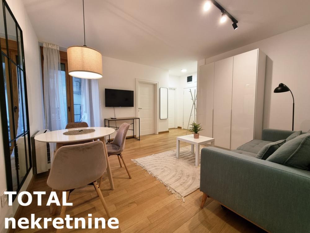 Slika 2 - Stan,NOVI SAD,GRBAVICA,kv: 39.00, € 155000, ID: 1101909