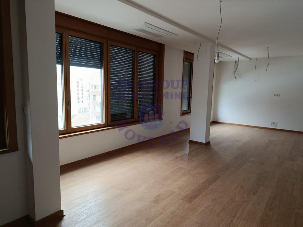 Glavna slika -š:559201 Petosoban Podbara