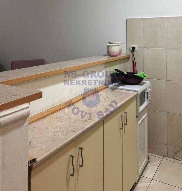 Slika 3 - Odličan dvosoban stan na Sajmu! 