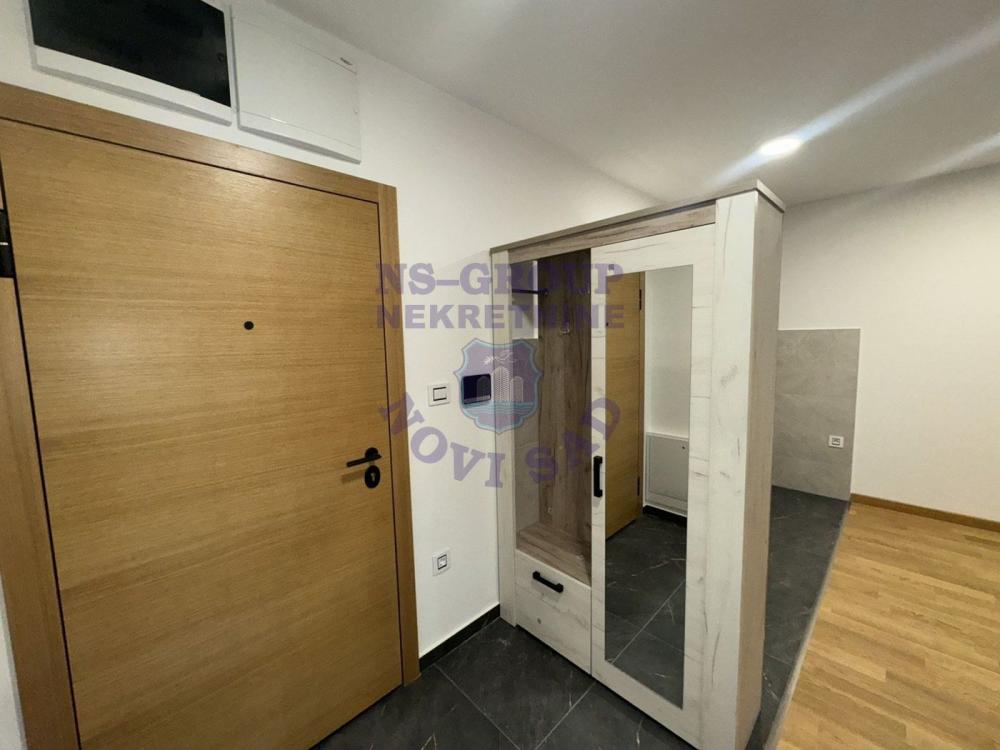 Slika 4 - Podbara dvosoban stan useljiv po isplati 45m2.