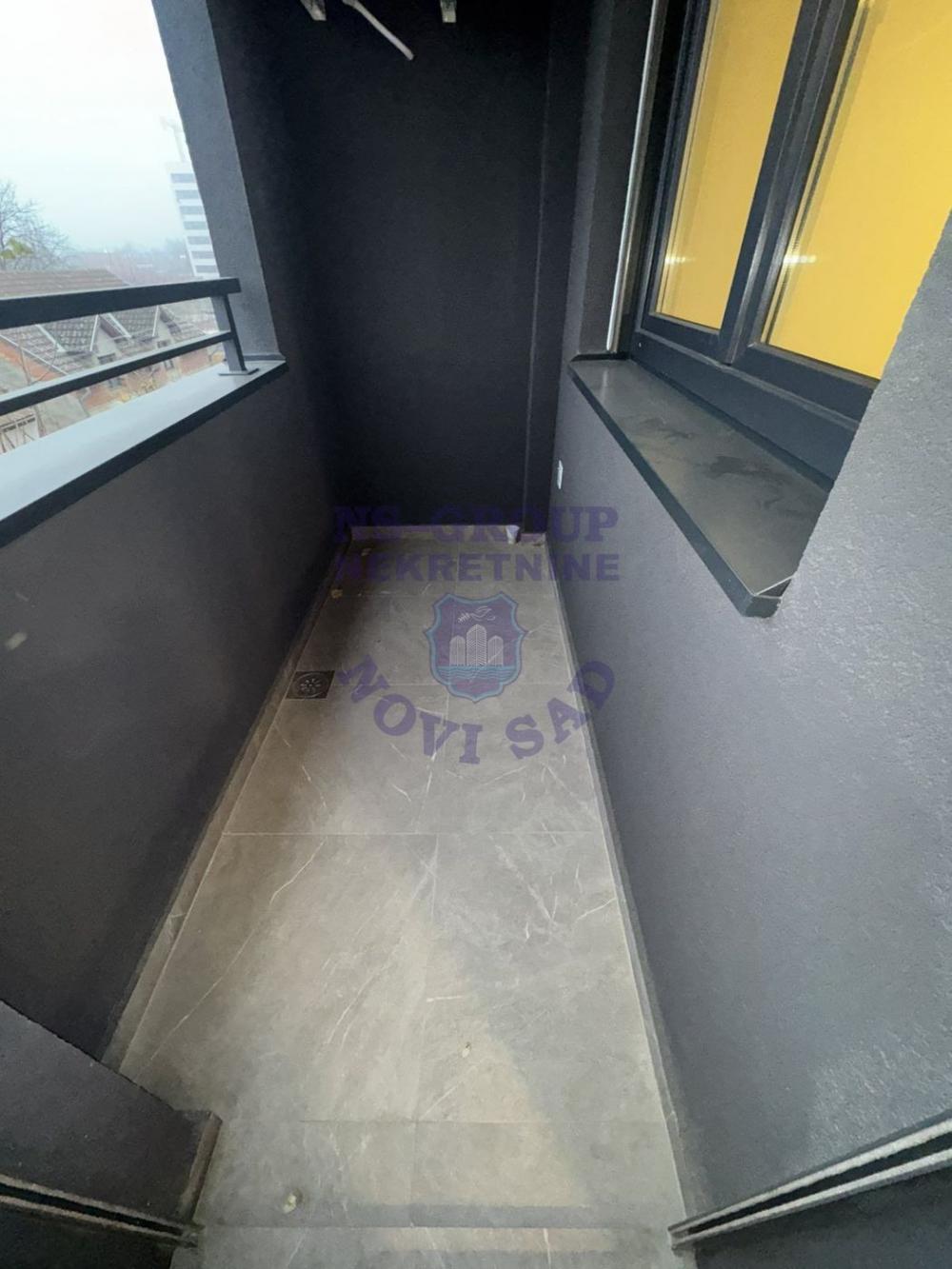 Slika 9 - Podbara dvosoban stan useljiv po isplati 45m2.