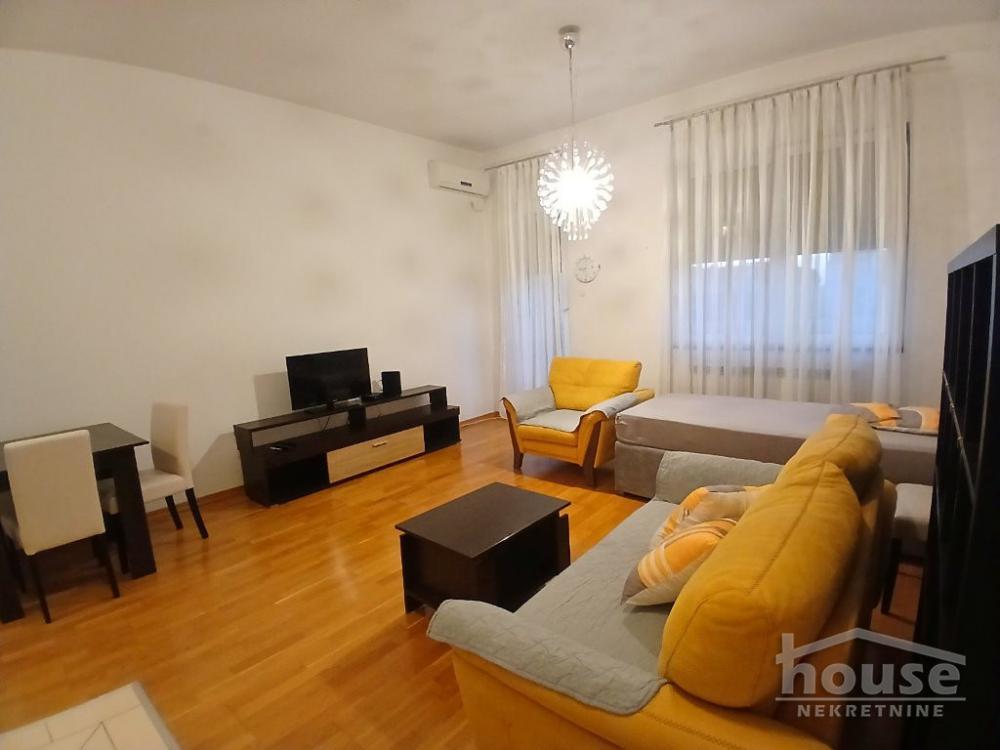 Glavna slika -Stan,NOVI SAD,BULEVAR,kv: 36.00, € 144000, ID: 1065114