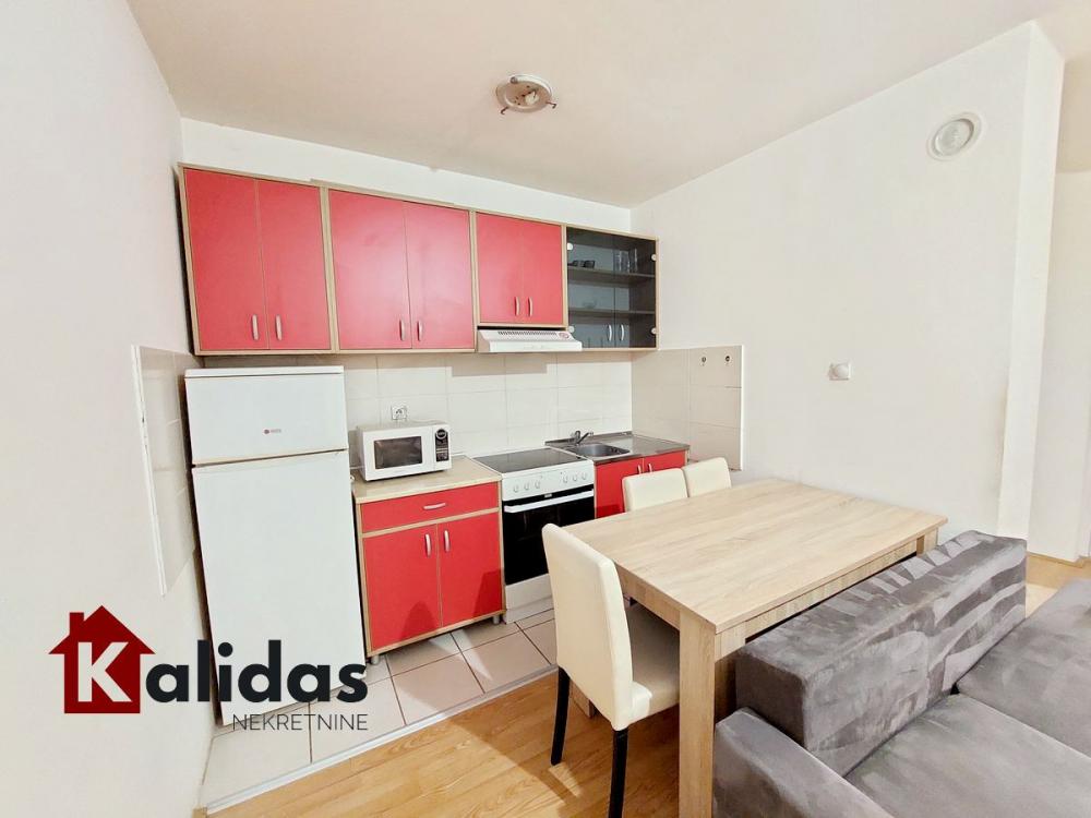 Slika 3 - Stan,NOVI SAD,TELEP,kv: 32, € 82400, ID: 1008403