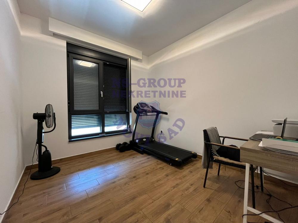 Slika 2 - Odličan stan na Železnićkoj stanici!