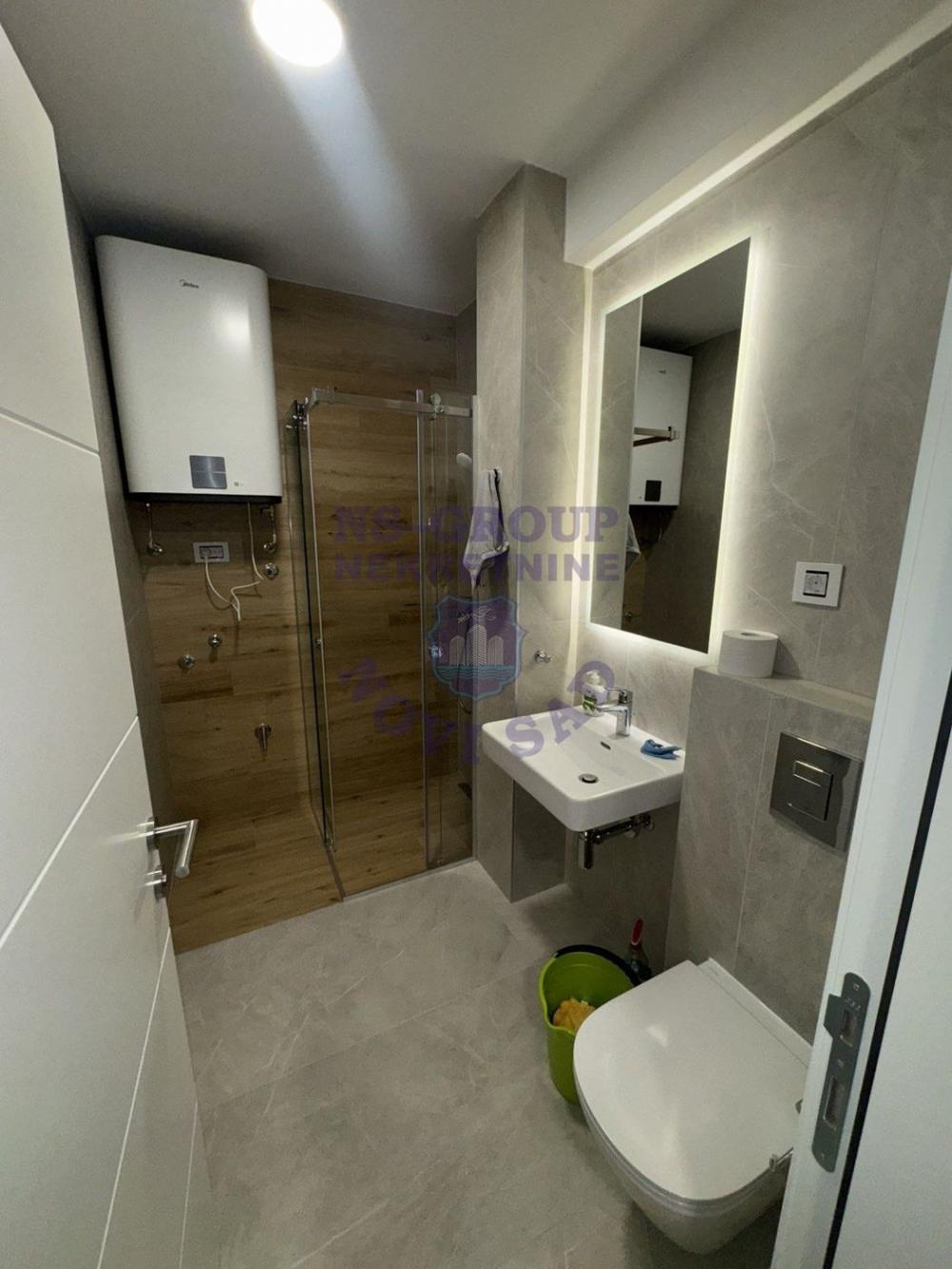 Slika 5 - Dvosoban, 45m2, Podbara Novi Sad, sa terasom, sa parkingom