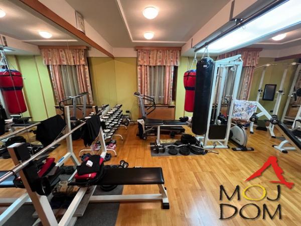 Slika 3 - Stan,NOVI SAD,BULEVAR,kv: 194, € 772500, ID: 1031452